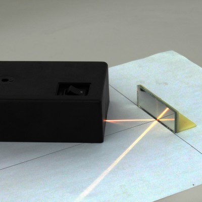 //cdn.labbox.ru/site-2375/nabor-po-optike-rasprostranenie-sveta/9601000-2.jpg