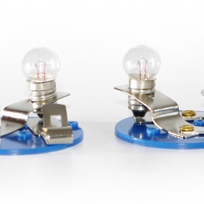 //cdn.labbox.ru/site-2375/lampa-na-podstavke/EM9099-1.jpg