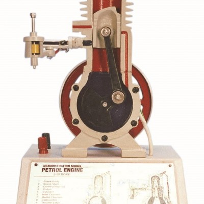 //cdn.labbox.ru/site-2375/model-2-taktnogo-benzinovogo-dvigatelya/20471.jpg