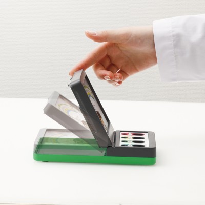//cdn.labbox.ru/site-2375/ampermetr-skladnoj-laboratornyj-flip-da/44FUA-1.jpg