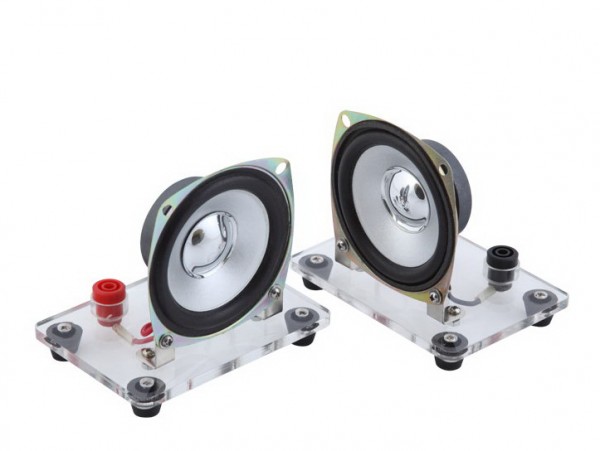 Динамик на подставке