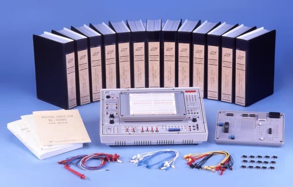 KL-300 Рабочее место студента для сборки и изучения электронных логических схем