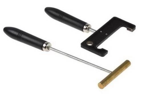 Латунный цилиндр и скоба с рукояткой